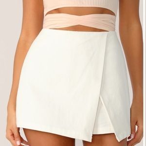 Express White Envelope Skort